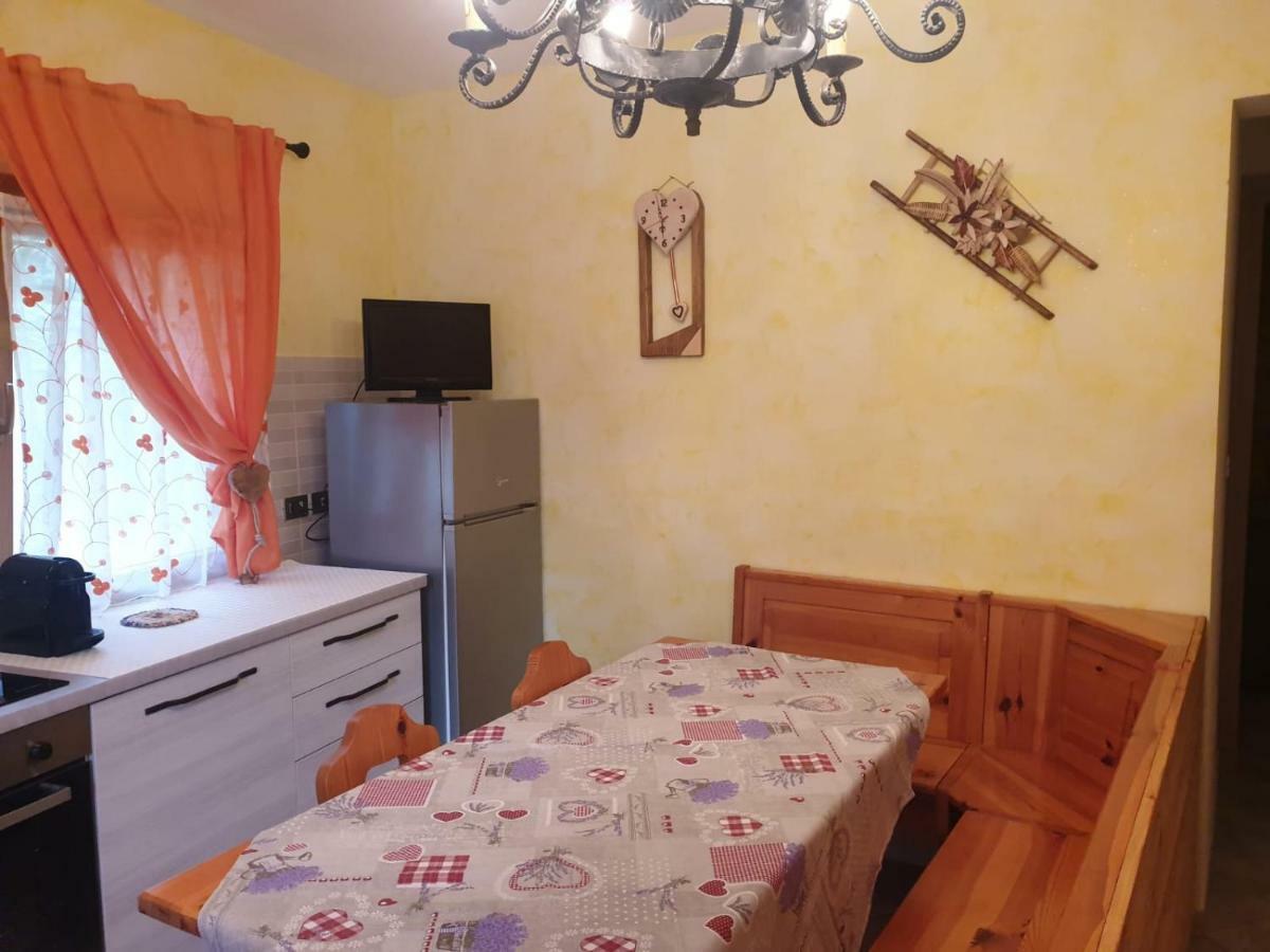 Il Biancone Villa Champdepraz ภายนอก รูปภาพ
